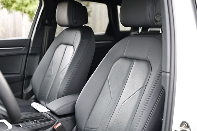 Used 2024 Audi Q3 2.0T Premium Plus AWD/4WD image 21