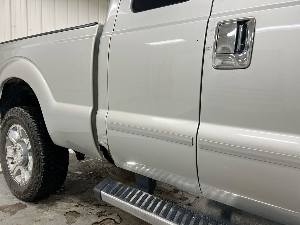 Used 2014 Ford F250 Lariat w/ Chrome Package image 32