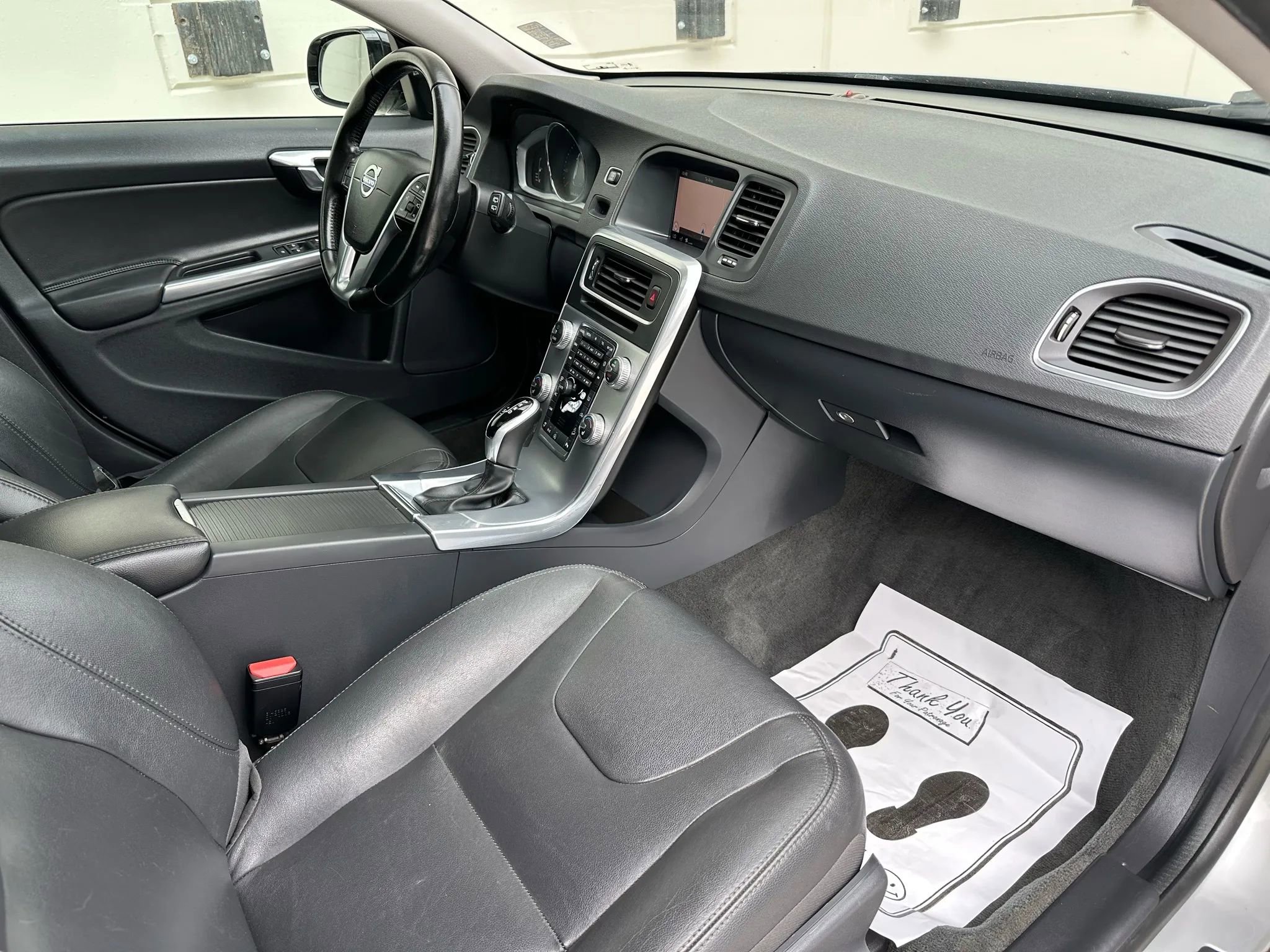 Used 2017 Volvo V60 T5 Cross Country w/ Convenience Package image 15