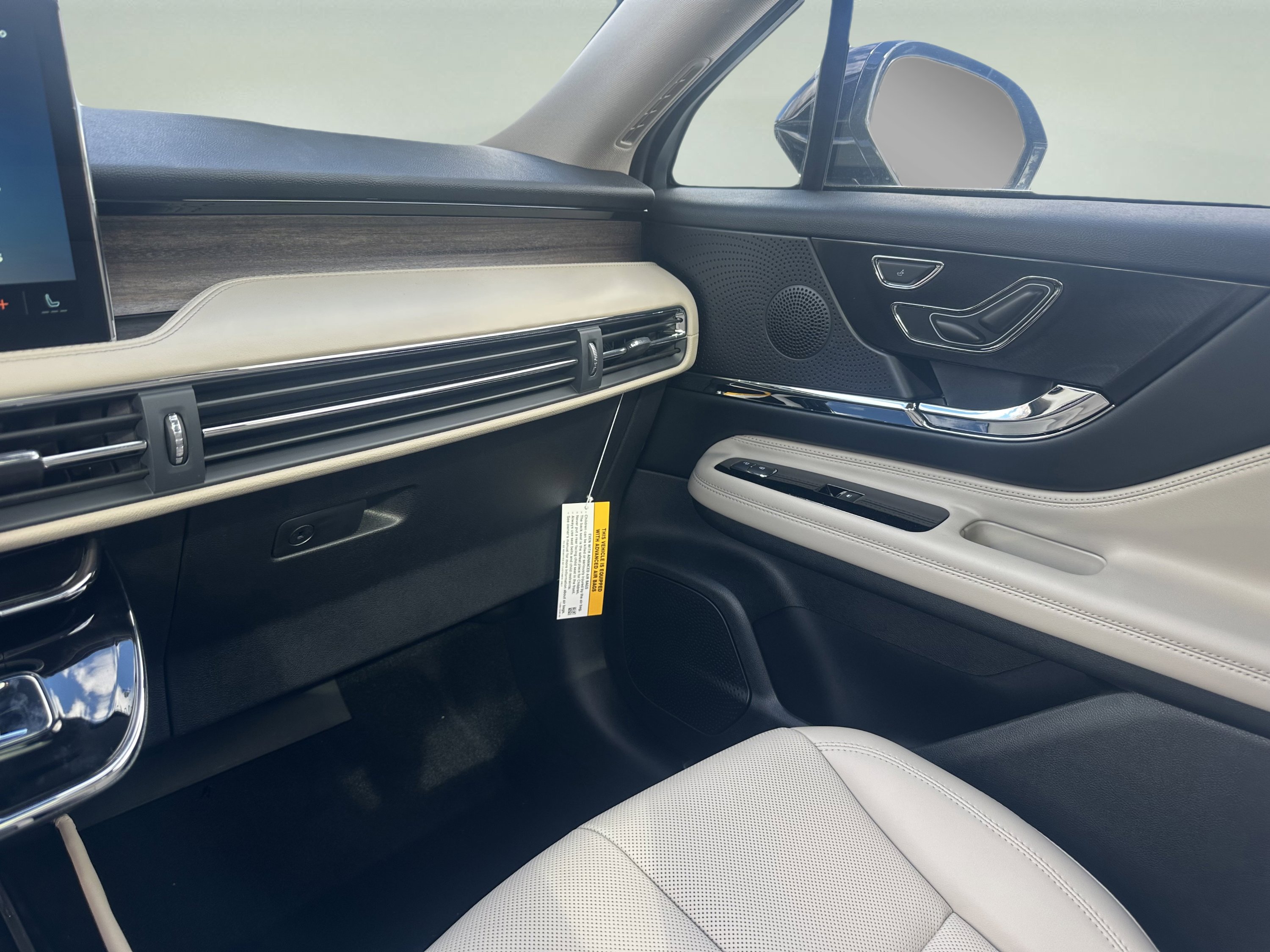 New 2025 Lincoln Corsair Grand Touring w/ Equipment Group 301A image 14