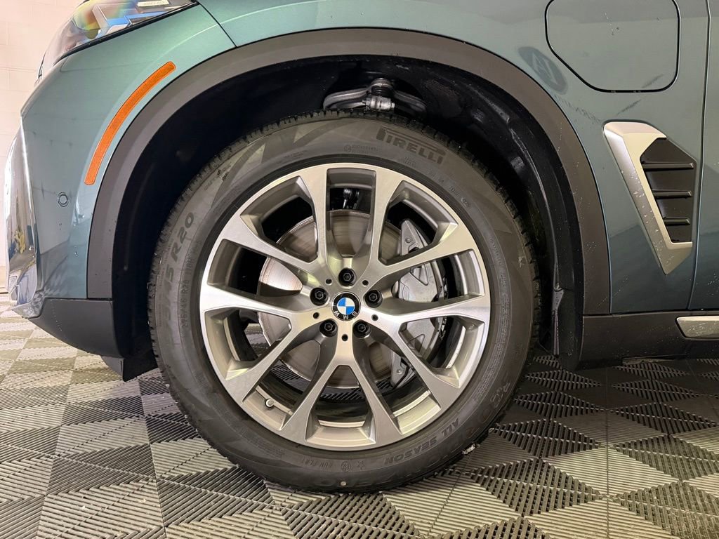New 2026 BMW X5 xDrive50e w/ Premium Package image 14
