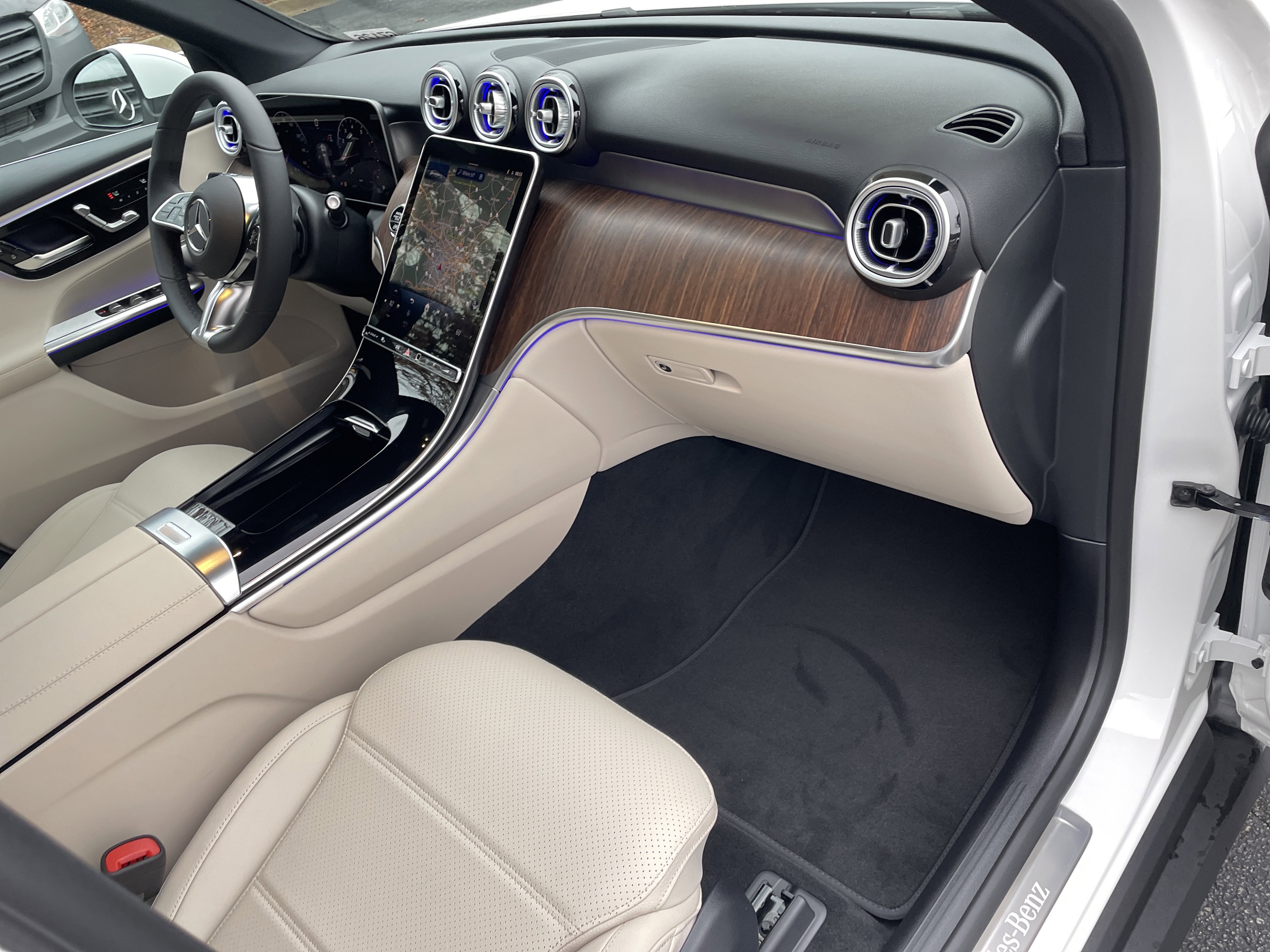 New 2026 Mercedes-Benz GLC 300 4MATIC image 21