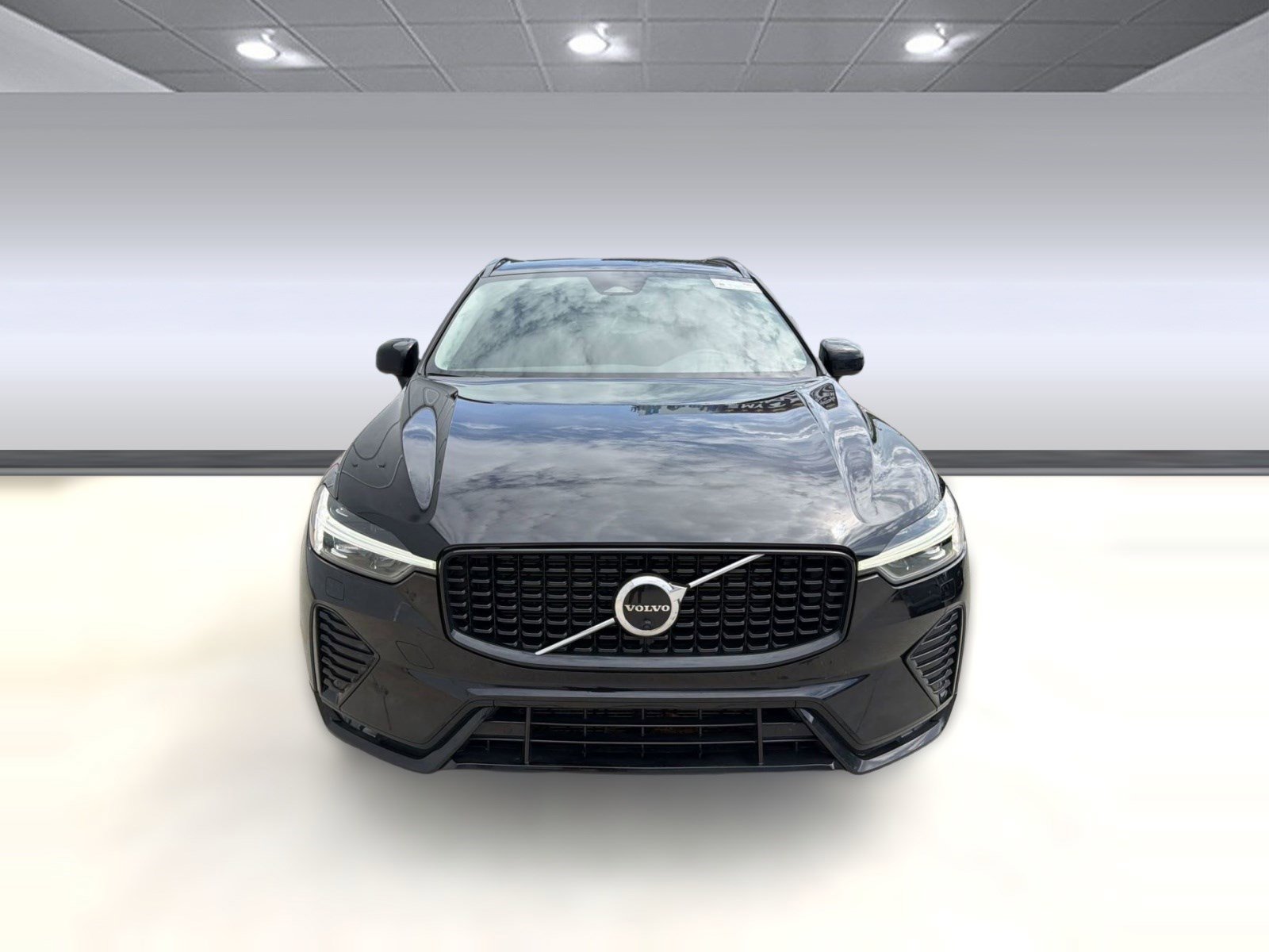 Certified 2023 Volvo XC60 B5 Plus w/ Climate Package image 6