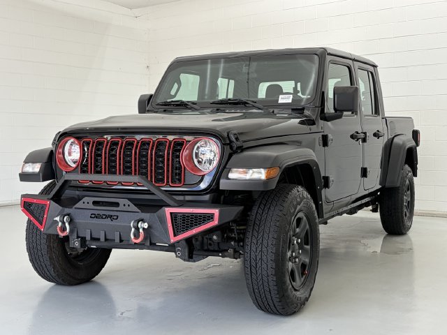Used 2024 Jeep Gladiator Sport AWD/4WD image 4