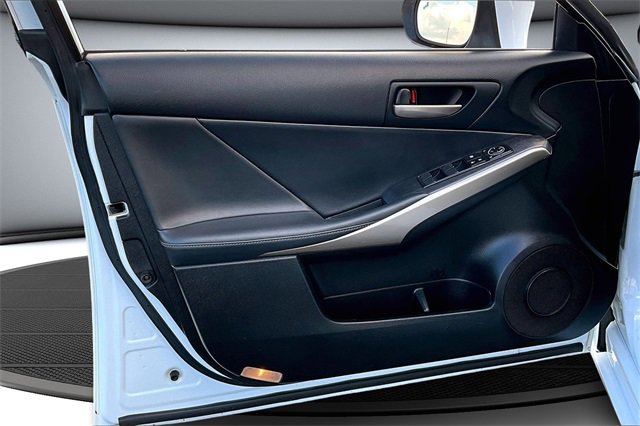 Used 2020 Lexus IS 300 F Sport image 19