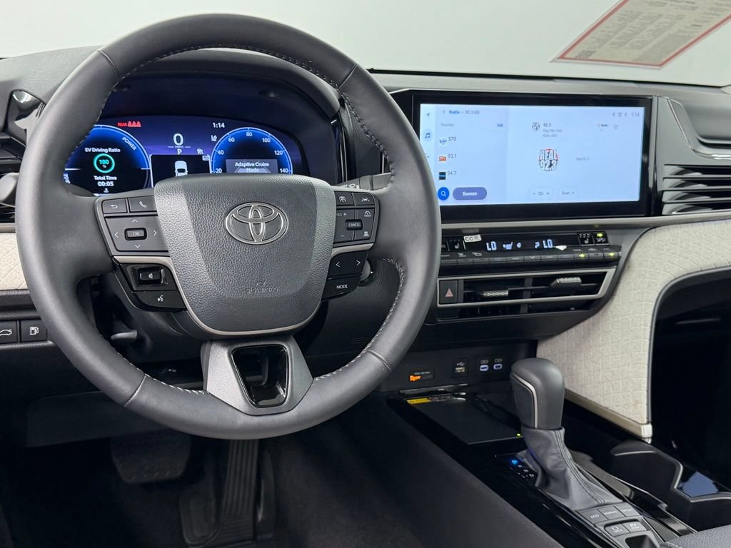 Used 2026 Toyota Camry XLE FWD image 36