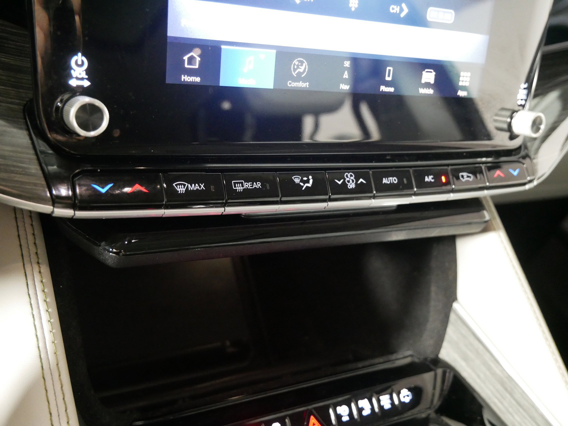 Used 2022 Jeep Wagoneer Series III w/ Premium Group I image 23