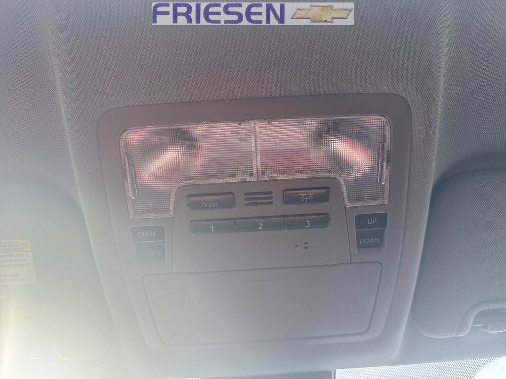 Used 2018 Toyota Highlander Limited w/ Protection Package #3 image 25