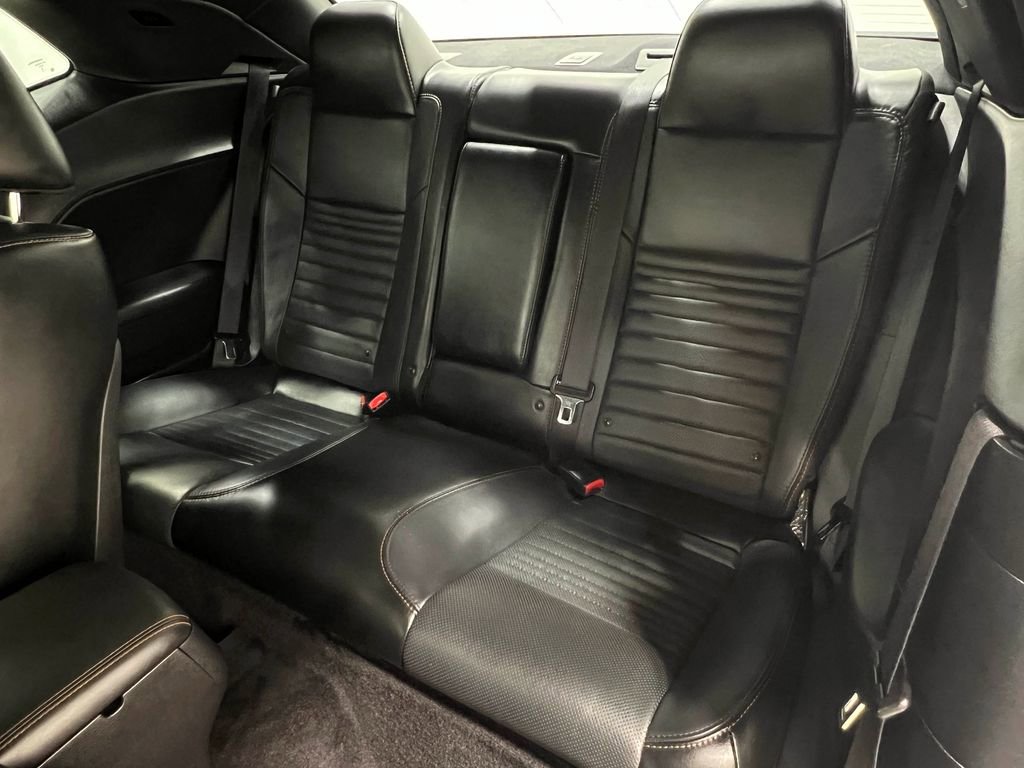 Used 2016 Dodge Challenger R/T Scat Pack RWD image 32