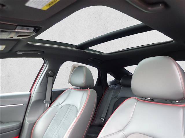 Used 2022 Hyundai Sonata SEL Plus w/ Preferred Accessory Package FWD image 12