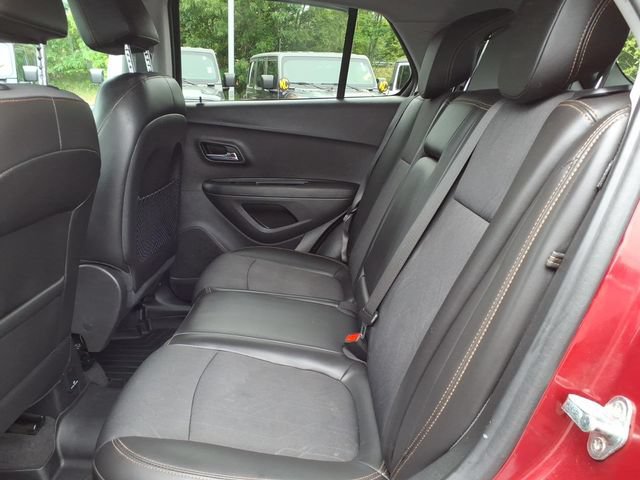 Used 2020 Chevrolet Trax LT w/ Driver Confidence Package AWD/4WD image 11