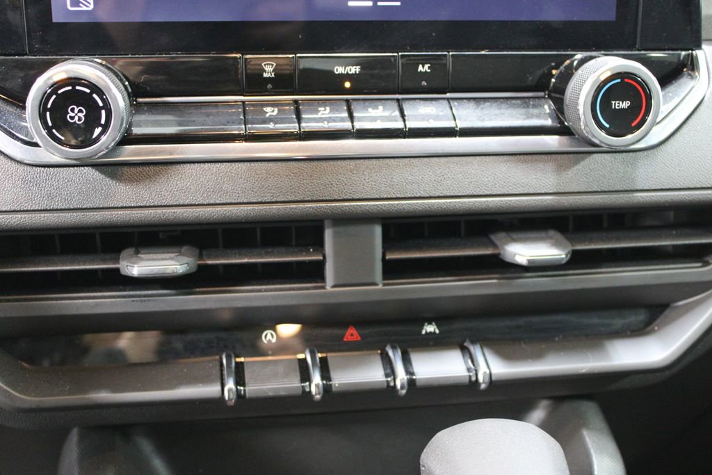 Used 2024 Chevrolet Colorado W/T image 28