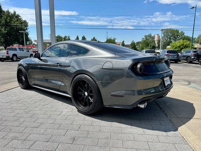 Used 2017 Ford Mustang GT Premium w/ GT Performance Package RWD image 5