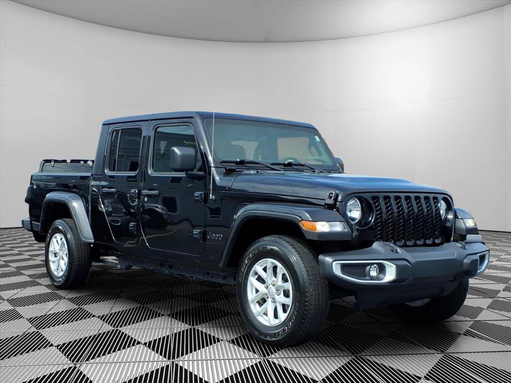 Used 2023 Jeep Gladiator Sport AWD/4WD image 1