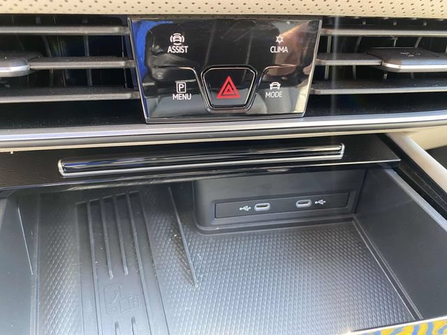 Certified 2026 Volkswagen Atlas SE w/ Panoramic Sunroof Package FWD image 28