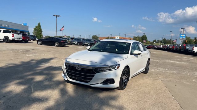 Used 2021 Honda Accord Touring image 4