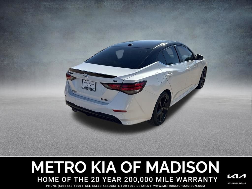 Used 2022 Nissan Sentra SR w/ Midnight Edition image 6