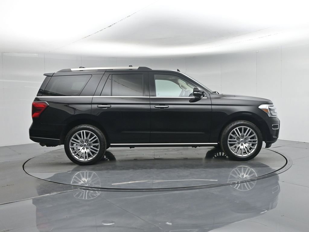 Used 2024 Ford Expedition Limited image 35