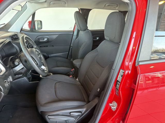 Used 2019 Jeep Renegade Latitude image 19