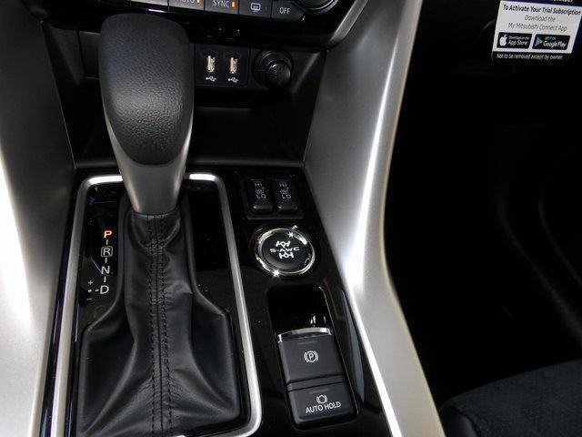 New 2024 Mitsubishi Eclipse Cross SE image 21