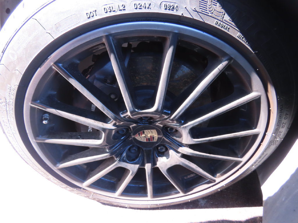 Used 2013 Porsche Panamera 4 image 15