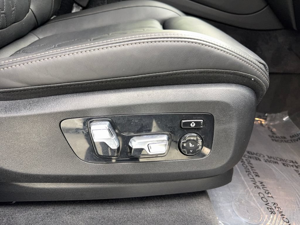 Used 2025 BMW X5 M60i w/ Executive Package AWD/4WD image 48