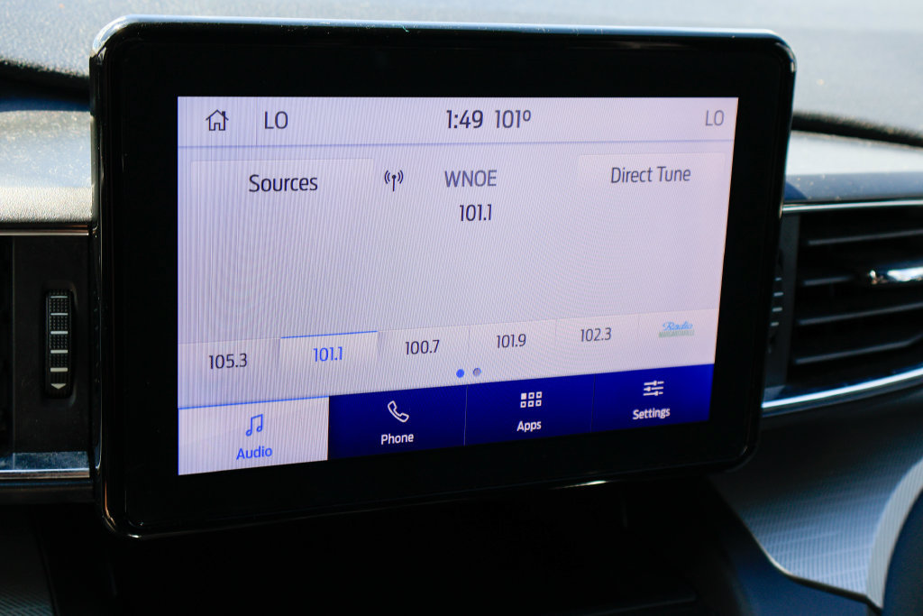 Used 2020 Ford Explorer XLT w/ Equipment Group 202A RWD image 3