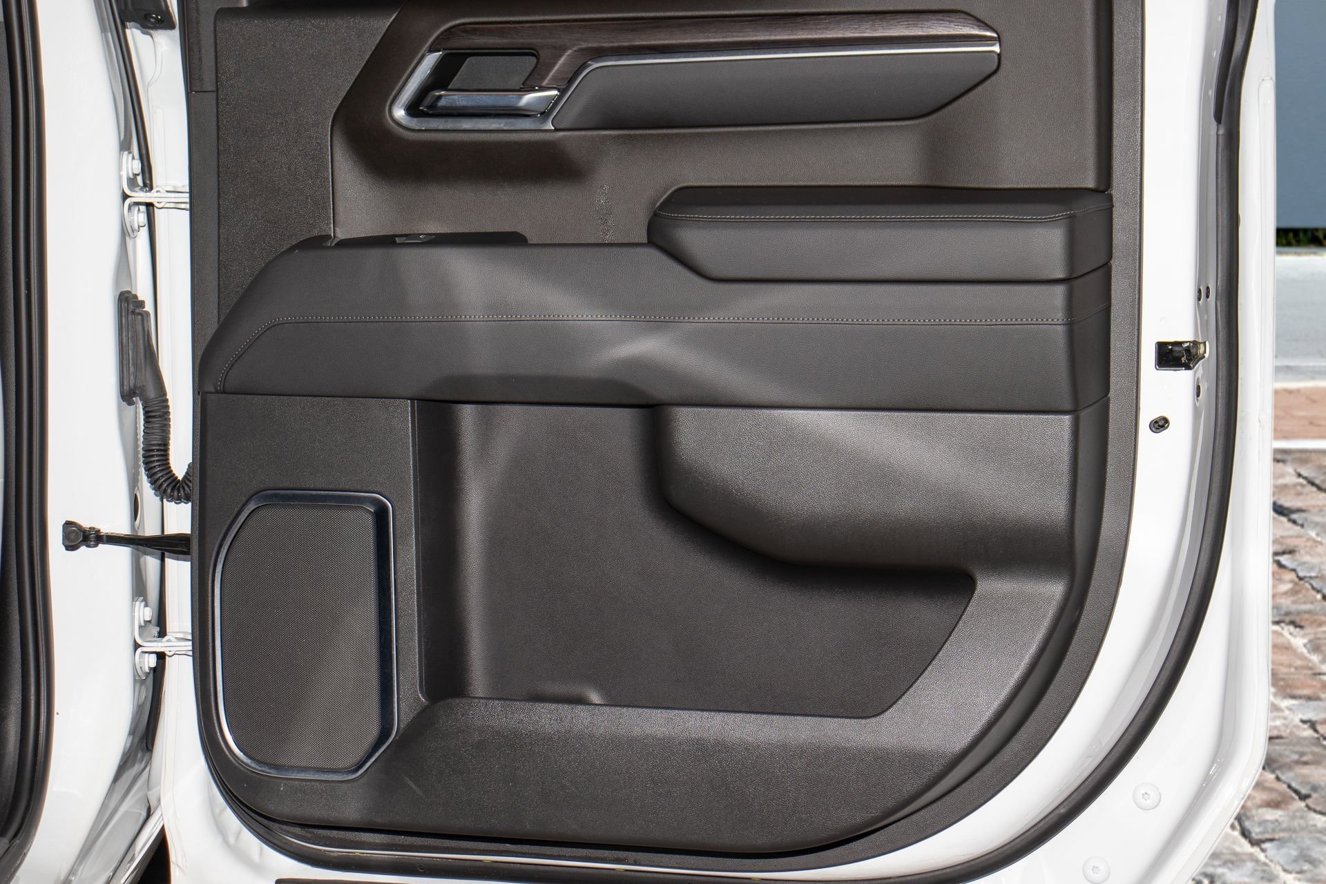 Used 2022 Chevrolet Silverado 1500 LTZ image 16