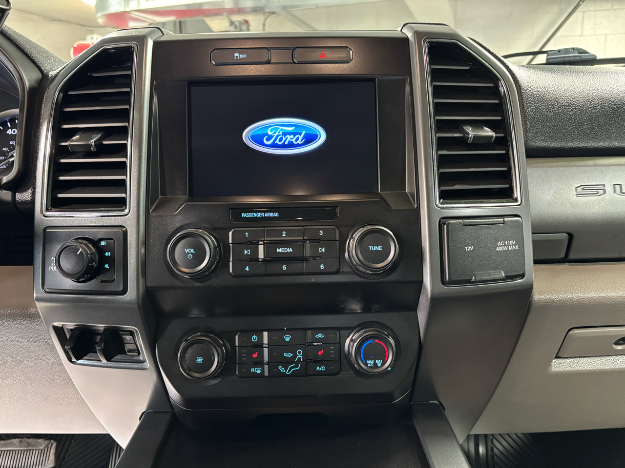 Used 2021 Ford F250 XLT w/ XLT Premium Package image 30