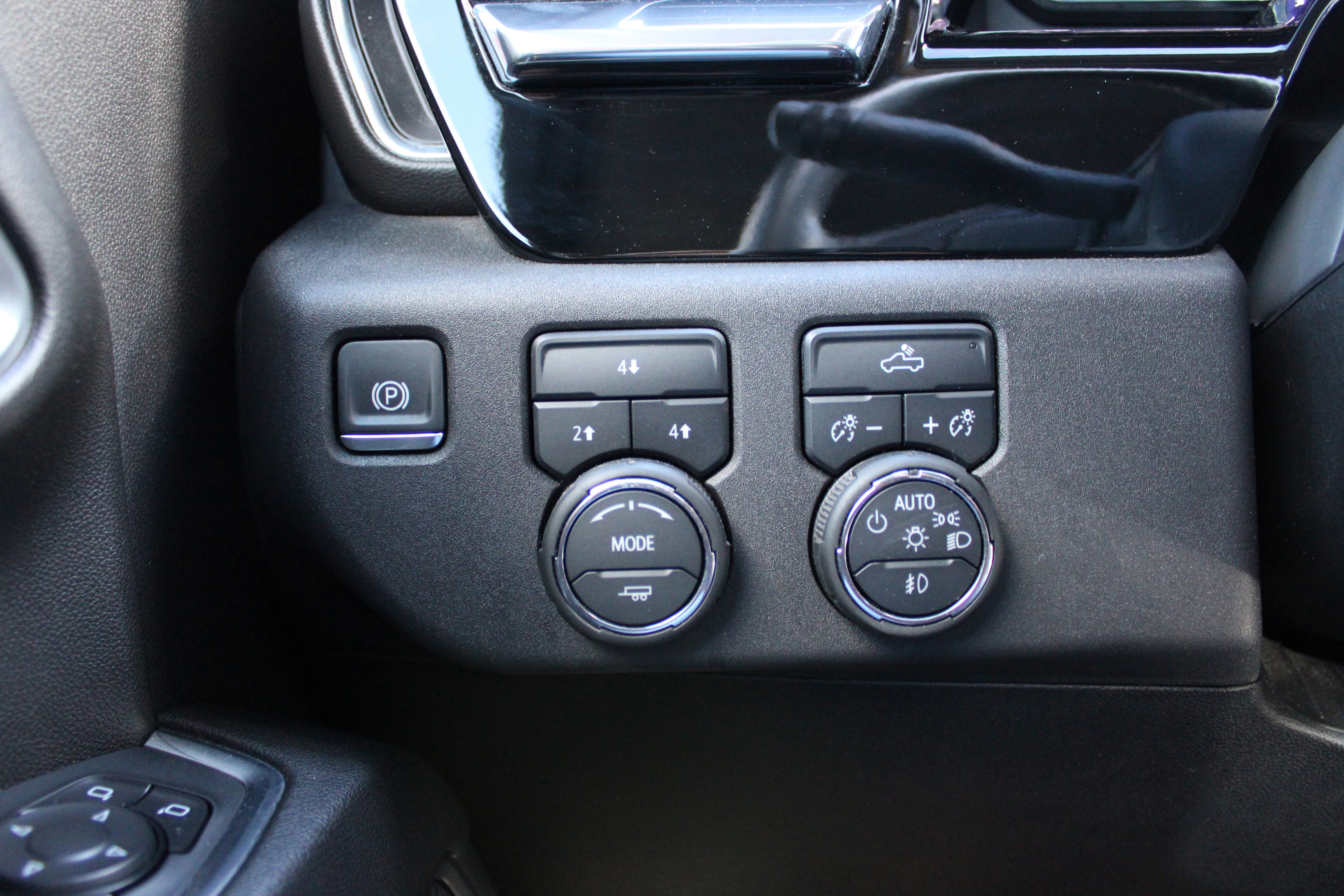 Used 2024 Chevrolet Silverado 2500 LT image 22