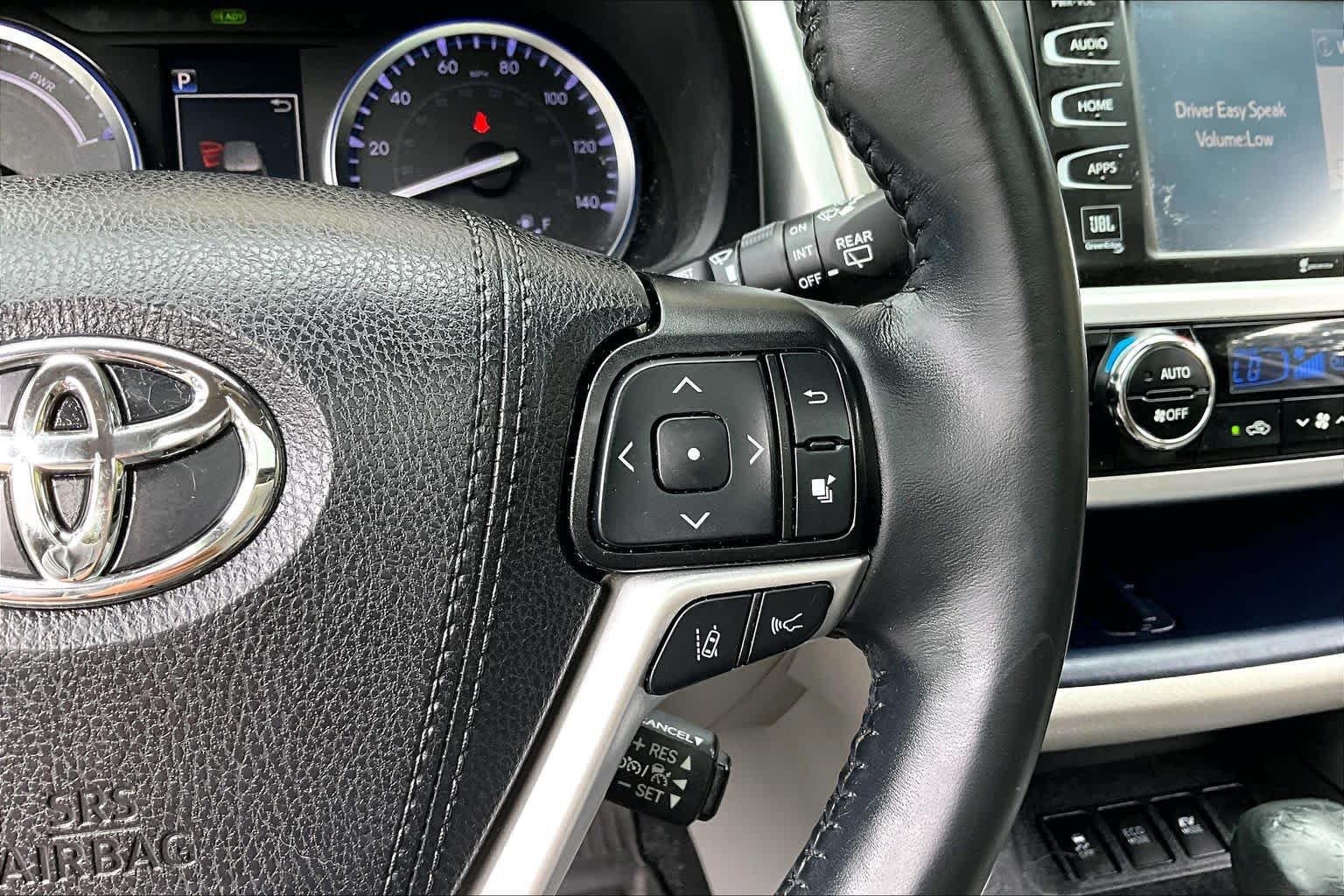 Used 2019 Toyota Highlander Limited AWD/4WD image 25