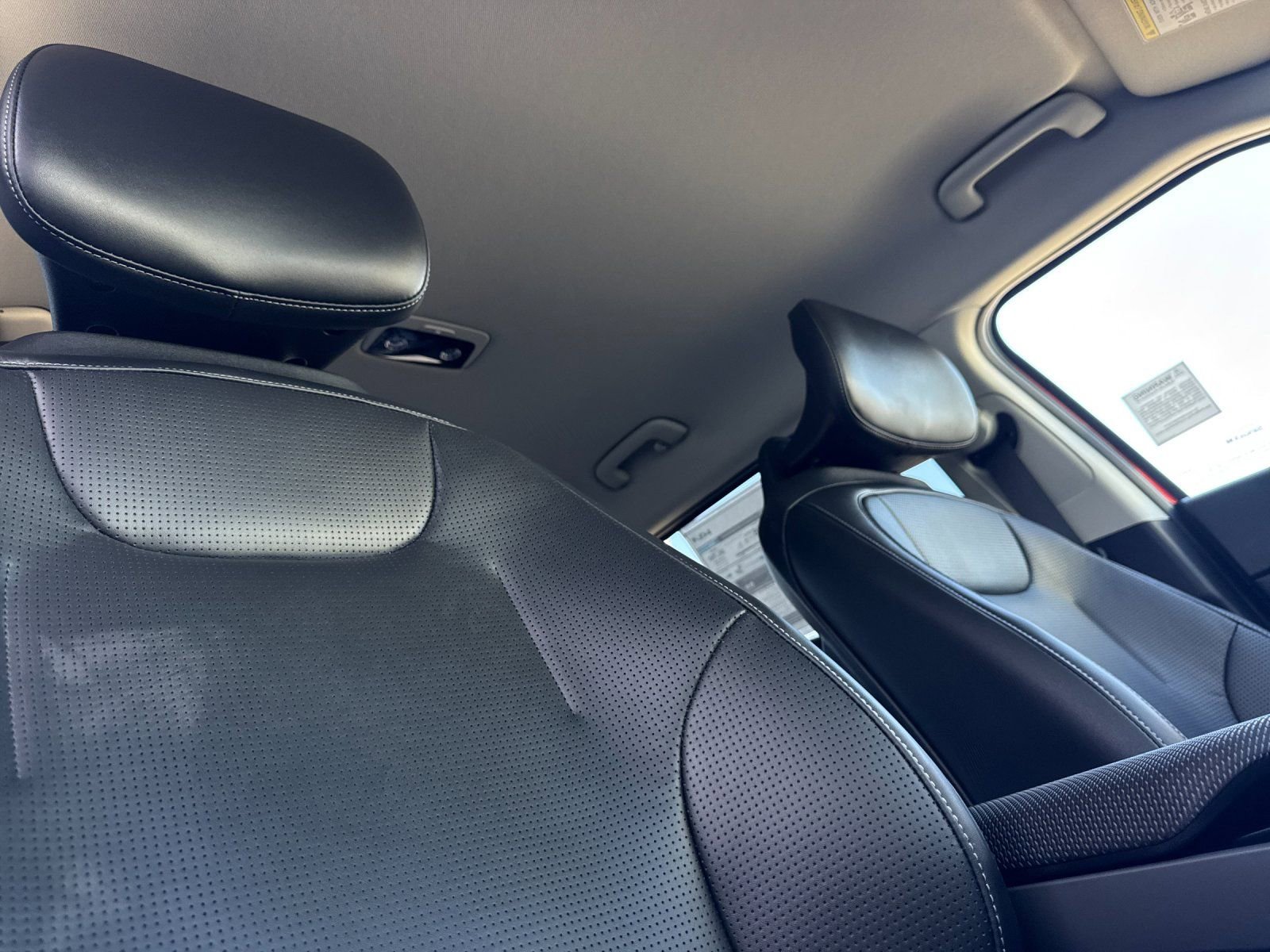 New 2025 Kia EV6 Wind AWD/4WD image 17