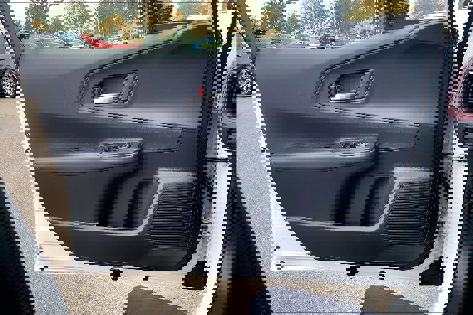 New 2026 Toyota Prius XSE image 10