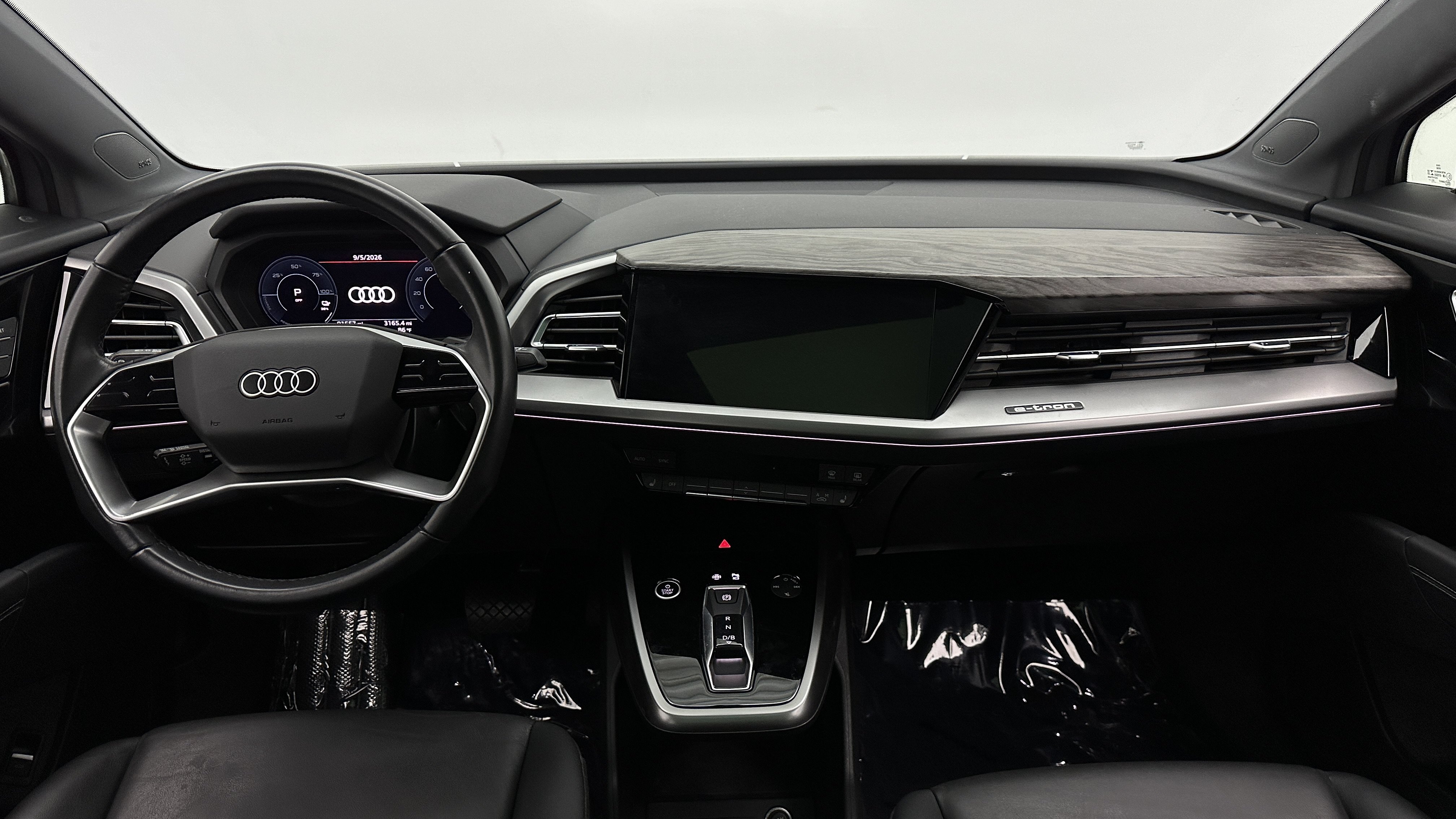 Used 2023 Audi Q4 e-tron Premium Plus RWD image 32