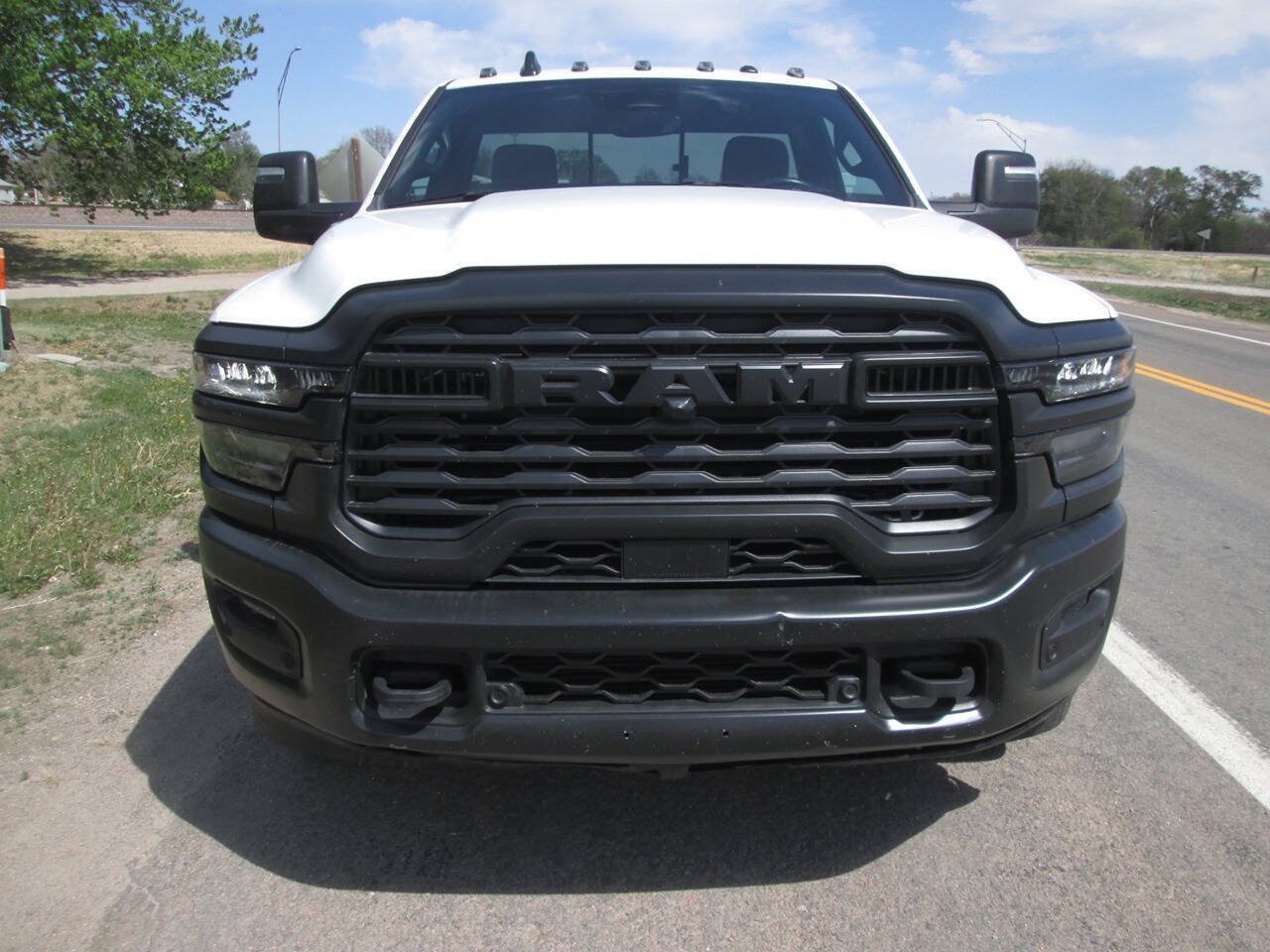 Used 2025 RAM 2500 Tradesman AWD/4WD image 3