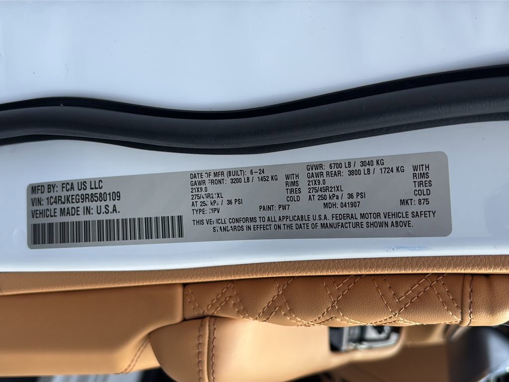 Used 2024 Jeep Grand Cherokee L Summit image 45