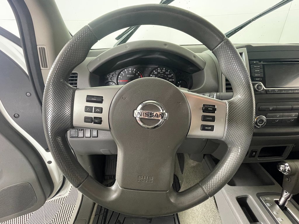 Used 2017 Nissan Frontier SV image 15