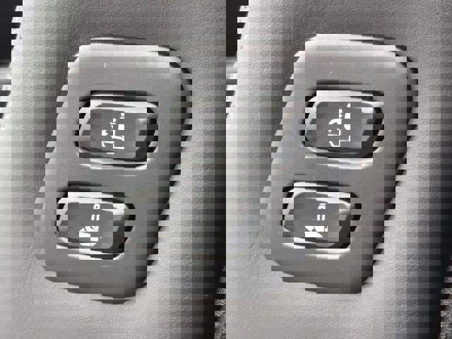 Used 2025 Genesis GV70 3.5T Sport w/ Sport Advanced Package image 27