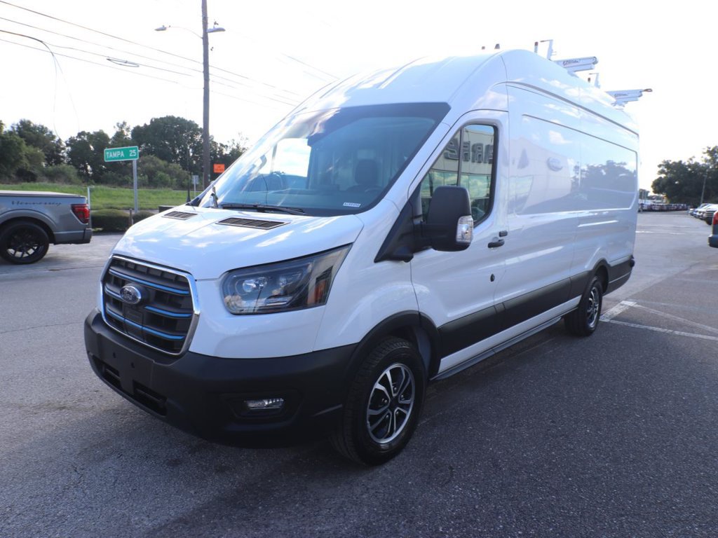 Used 2025 Ford E-Transit 148 High Roof Extended w/ Load Area Protection Package RWD image 3