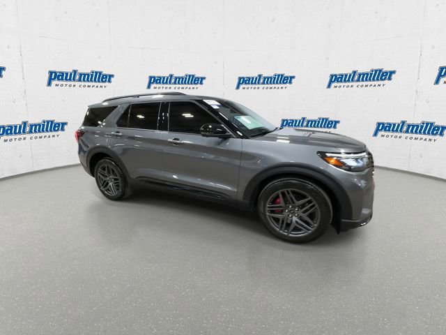 Used 2025 Ford Explorer ST w/ Sun And Sound Package image 13