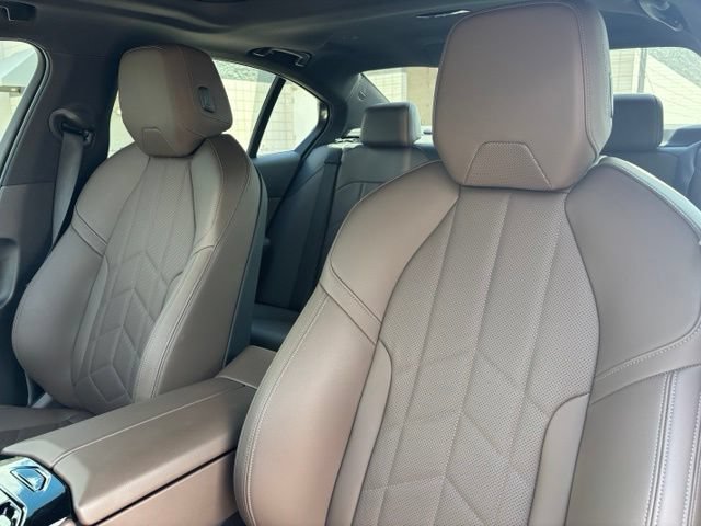 Used 2024 BMW i5 eDrive40i w/ Premium Package RWD image 19