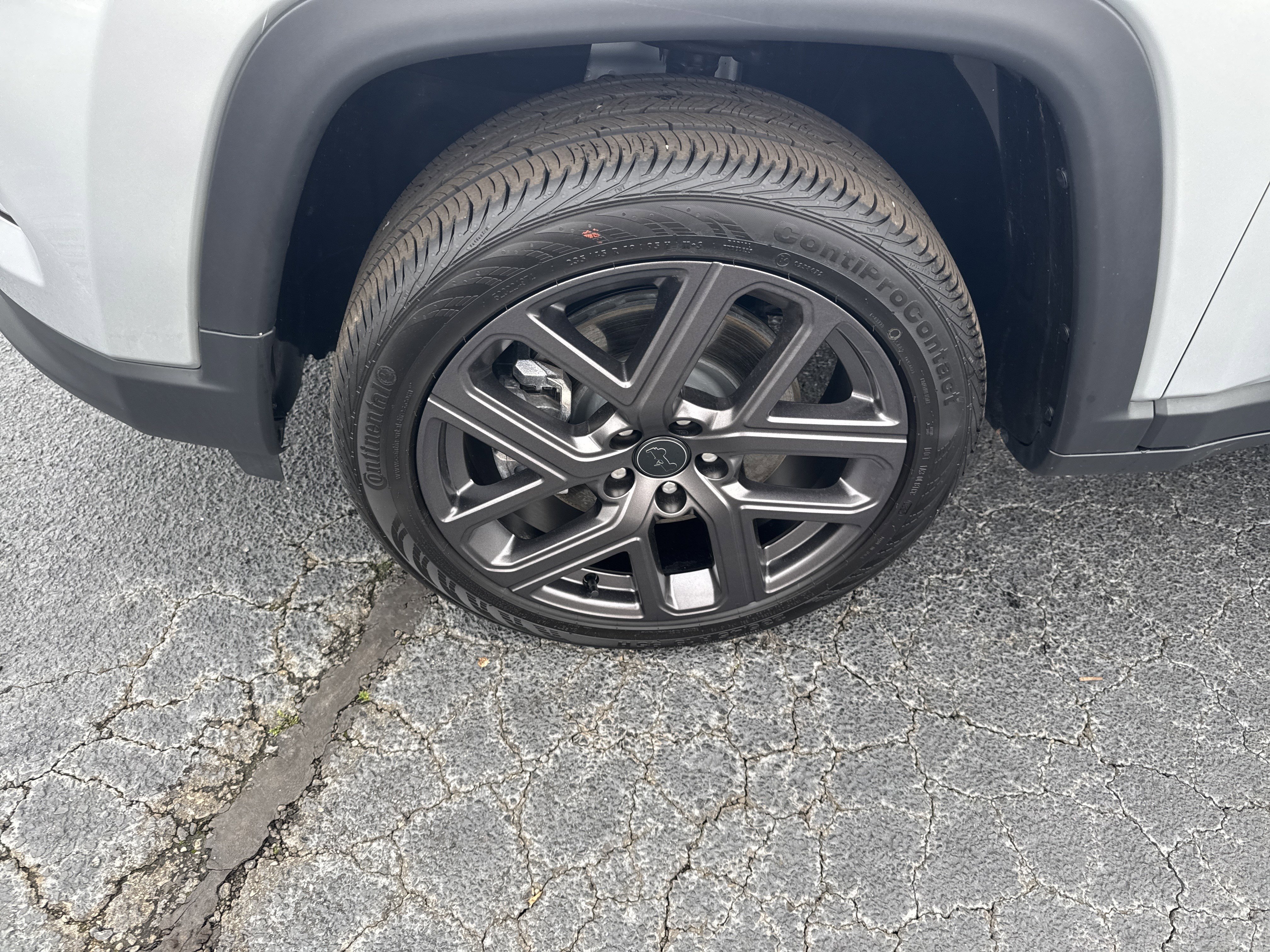 Used 2025 Jeep Compass Limited w/ Sun & Sound Group image 11