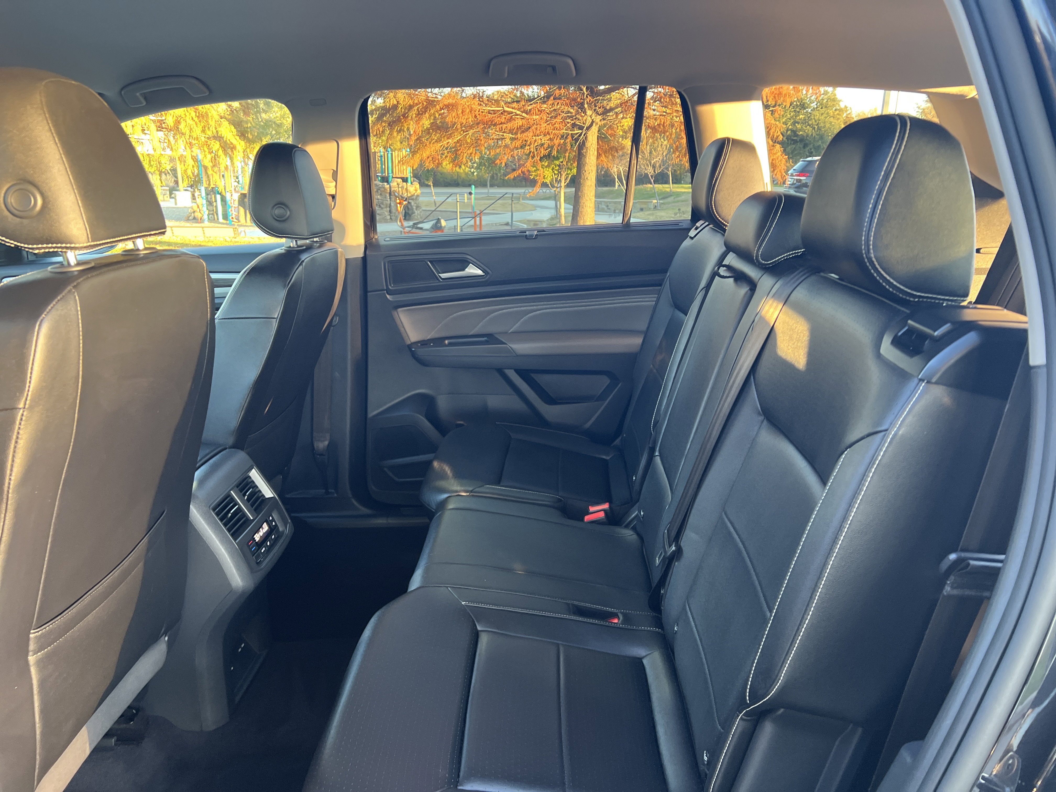 Certified 2021 Volkswagen Atlas SE image 29