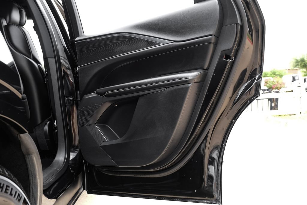 Used 2024 Cadillac Lyriq Luxury RWD image 46