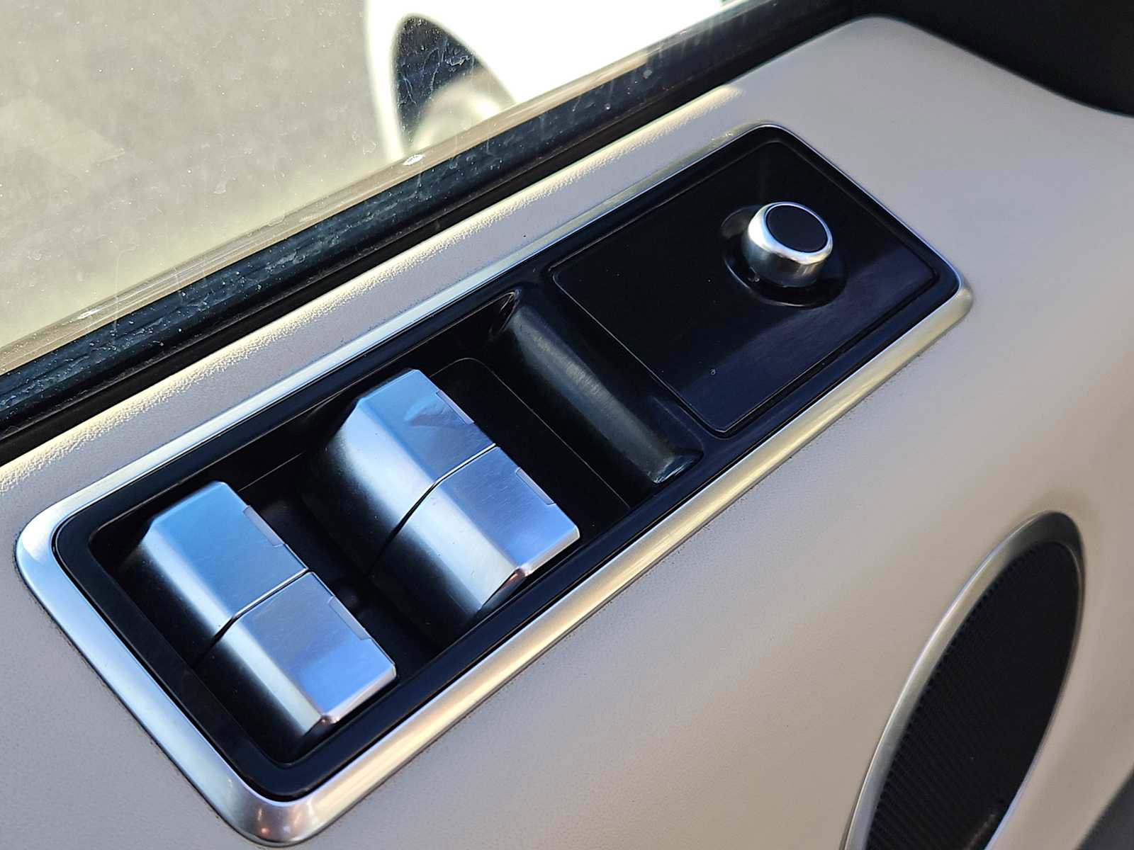 Used 2019 Land Rover Range Rover Sport Supercharged image 30