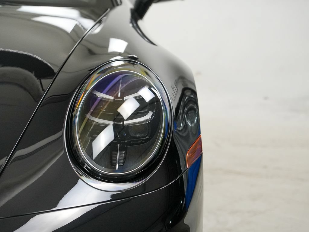 New 2026 Porsche 911 Carrera T RWD image 6