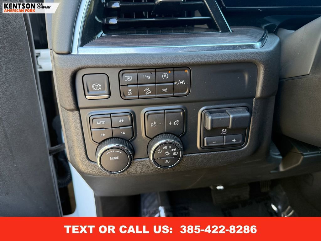 Used 2025 Chevrolet Suburban LT w/ Comfort Package image 20