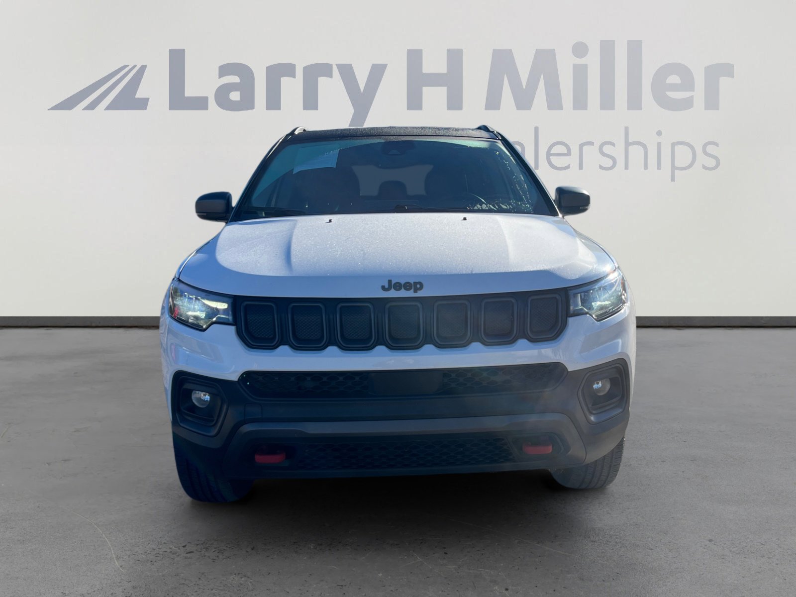 Certified 2022 Jeep Compass Trailhawk w/ Sun and Sound Group image 8