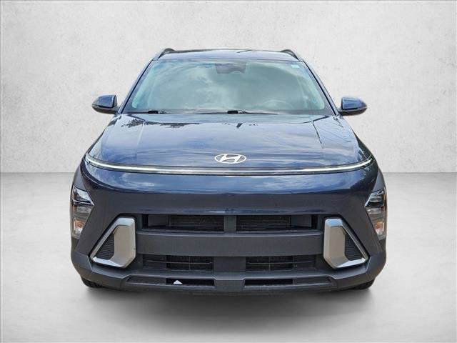 Used 2025 Hyundai Kona SEL FWD image 2