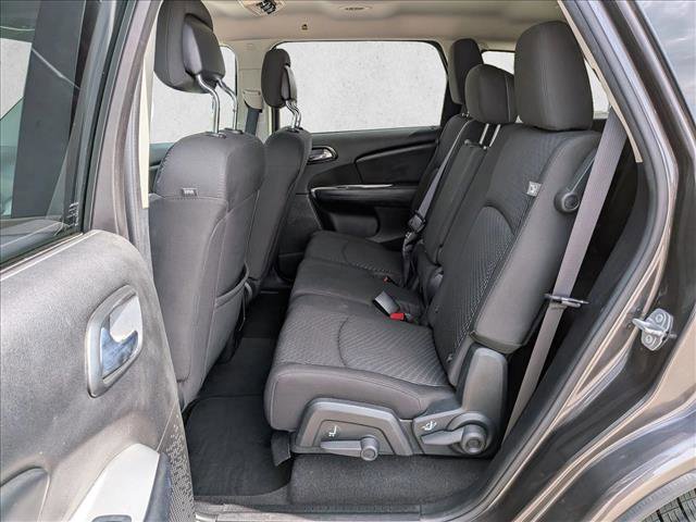 Used 2017 Dodge Journey SE w/ Flexible Seating Group image 20